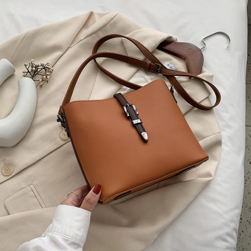 One-Shoulder Messenger Bucket Bag