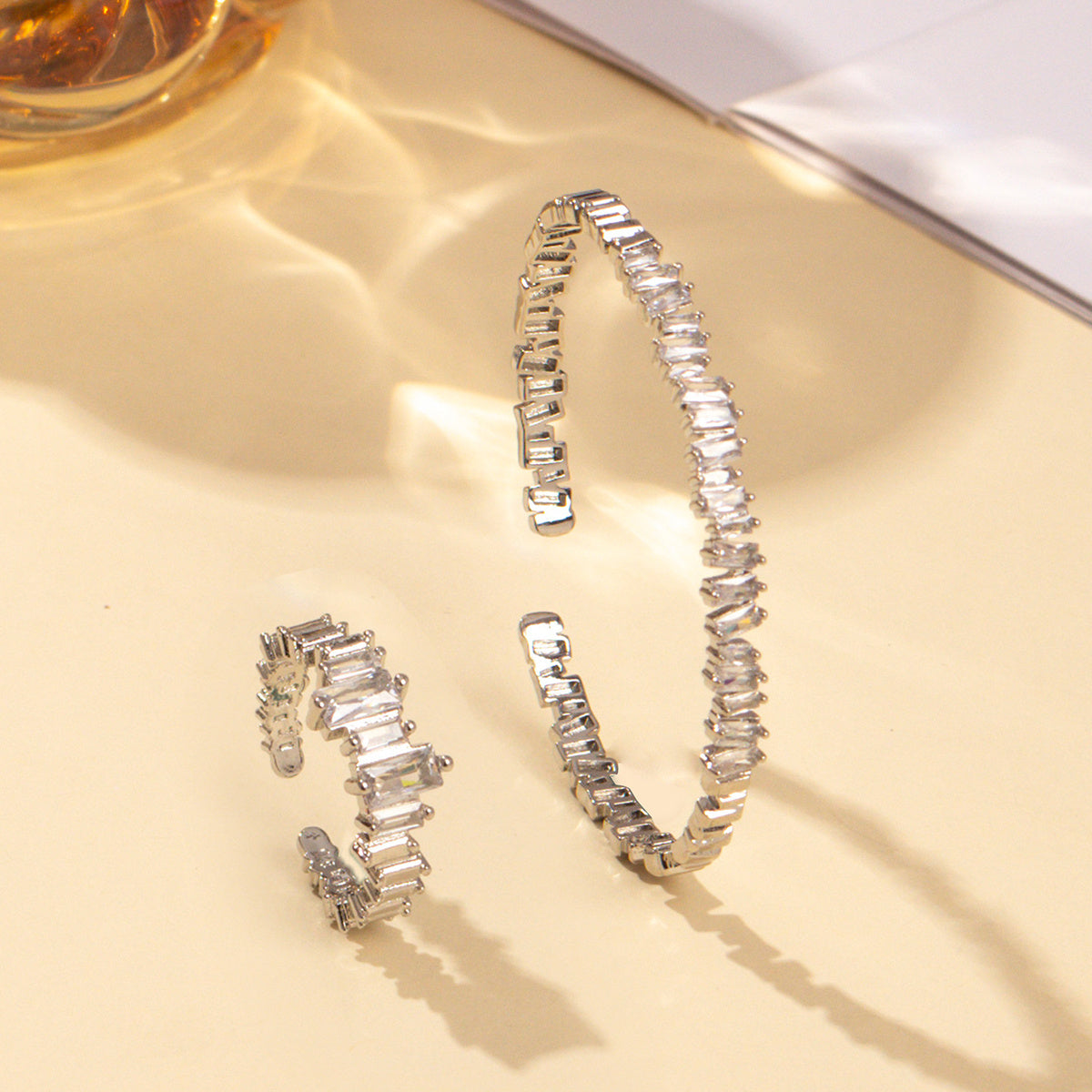 2pcs Women's Cubic Zirconia Decorative Wristband