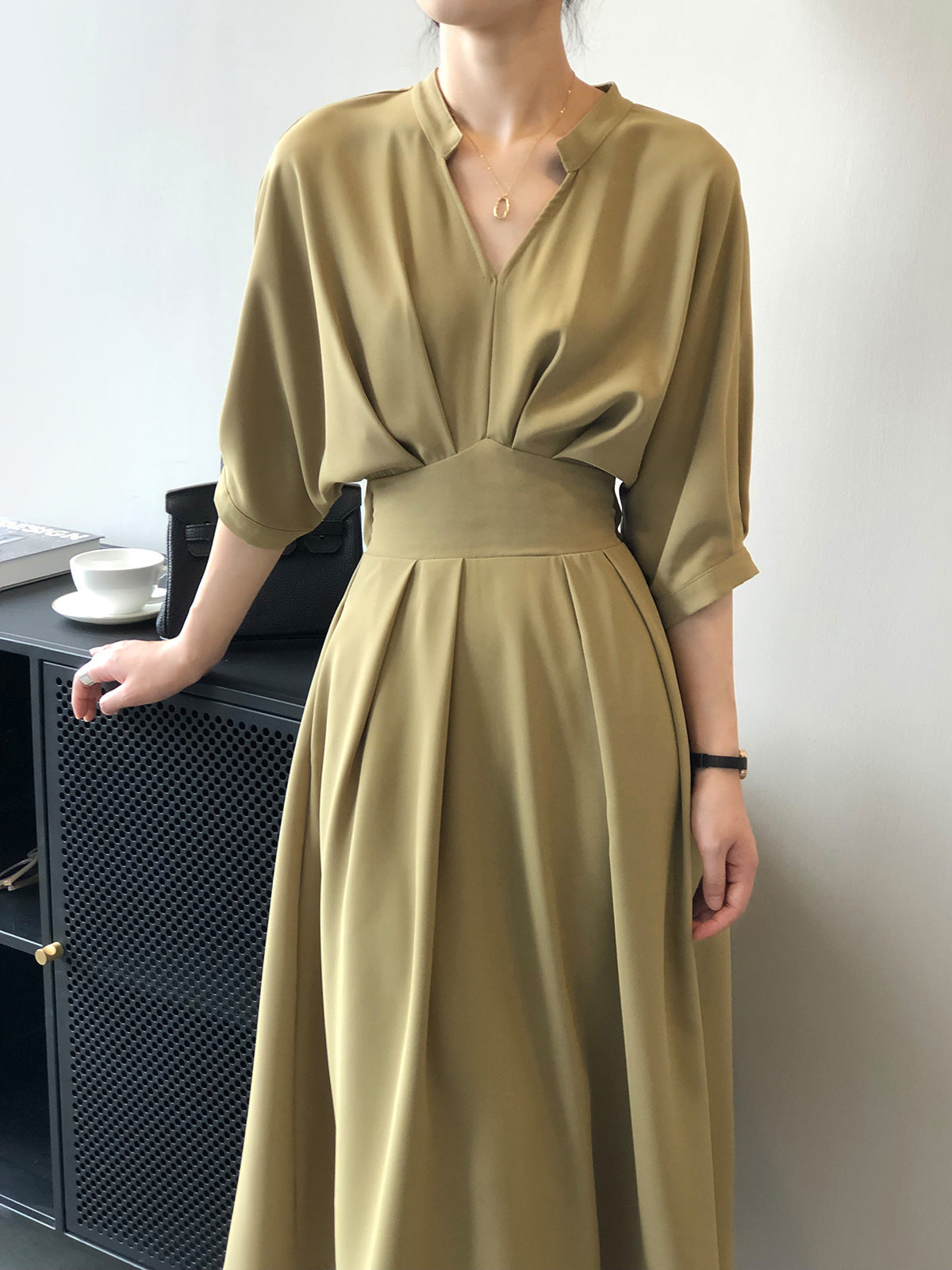 Women V-neck Temperament Waist Dress