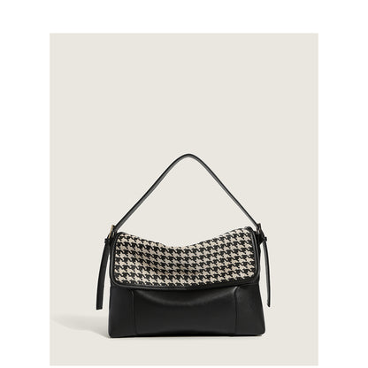 Niche Textured Shoulder Bag