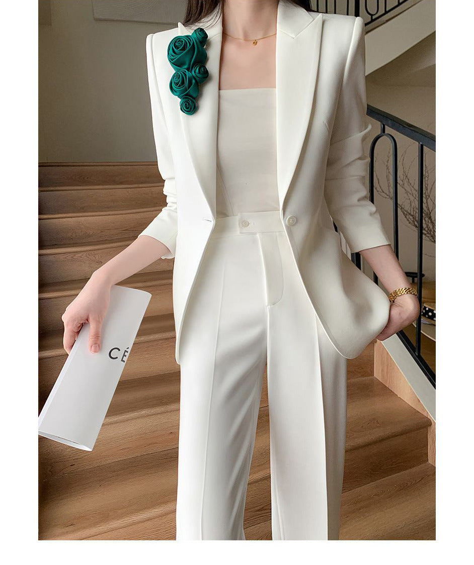 The White Approach Suit
