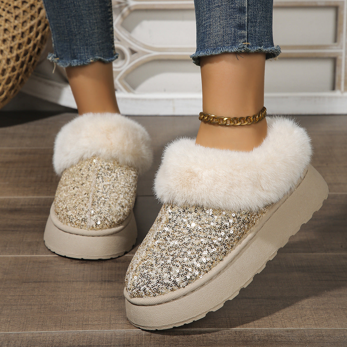 Sequined Plush Slippers