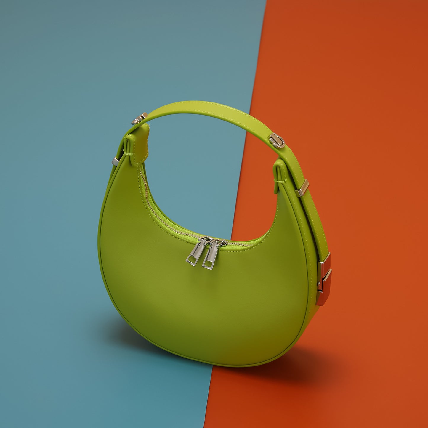 Crescent Moon Western Style Diagonal Bag