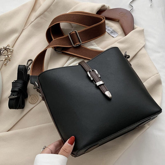 One-Shoulder Messenger Bucket Bag
