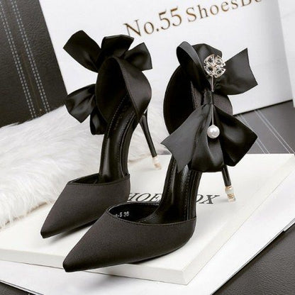 One Pearl Satin High Heels