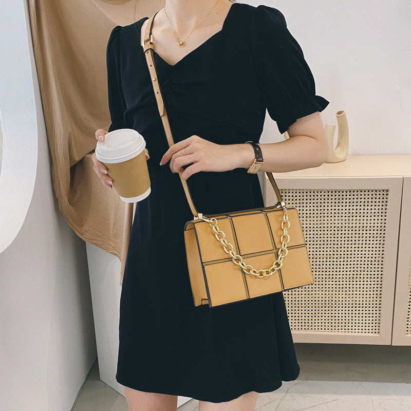 Rhombus Chain Messenger Bag