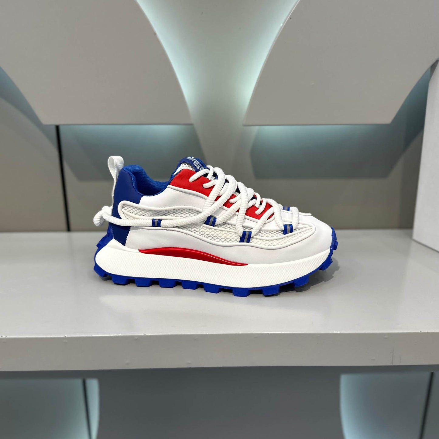 Comfortable  Bottom Board Shoes