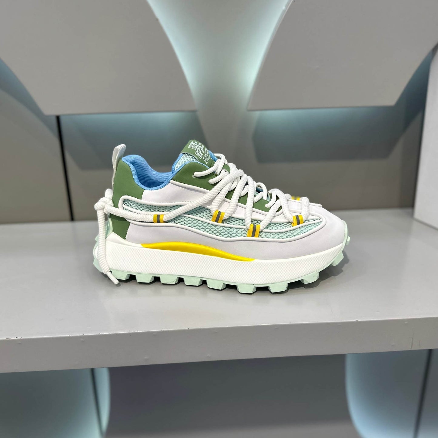 Comfortable  Bottom Board Shoes