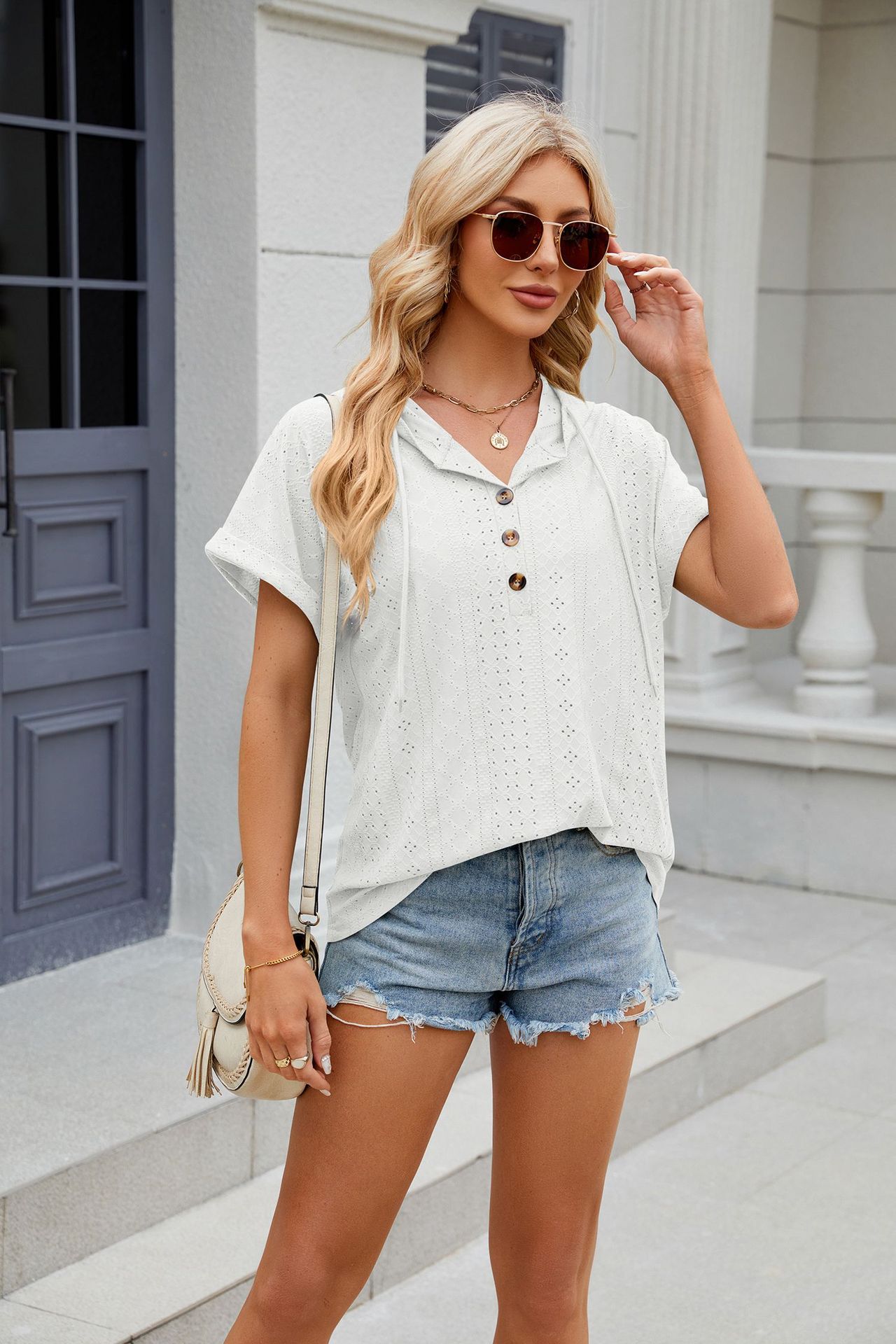 Hooded Button T-shirt