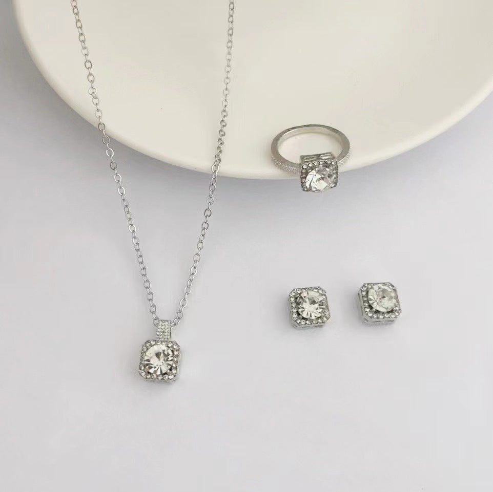 Women's Squared Pendant Necklace 3Pcs Set