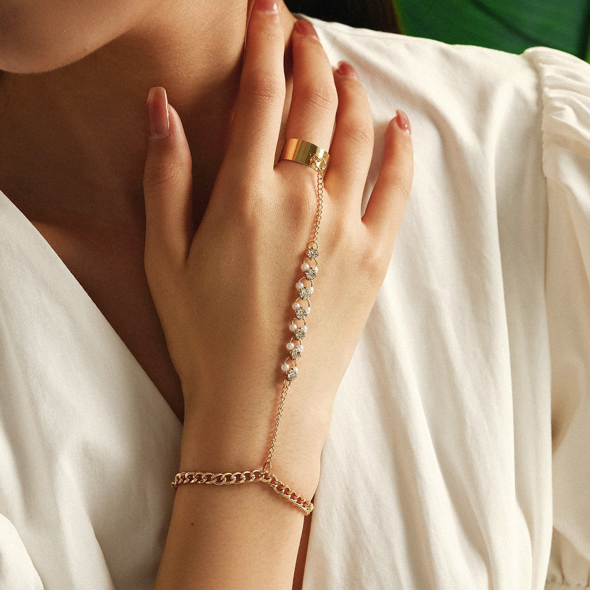 Creative Ring Connecting Finger Love Chain Bracelet