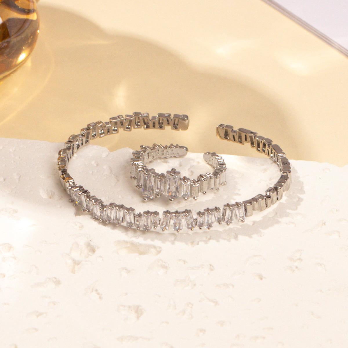 2pcs Women's Cubic Zirconia Decorative Wristband