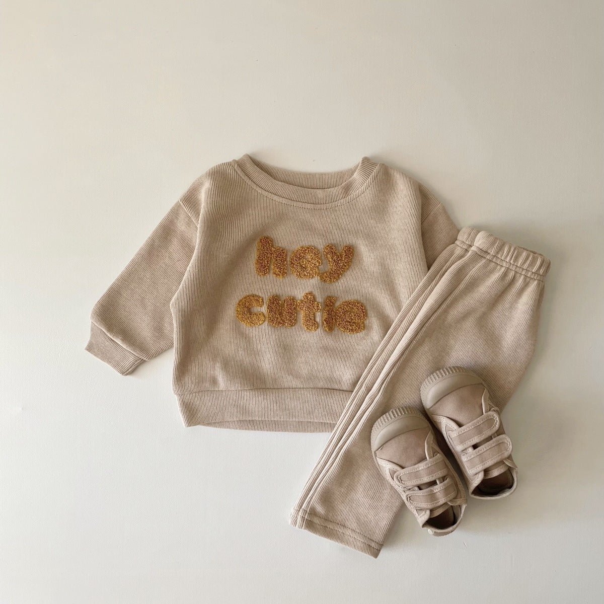 Newborn Alphabet Embroidery 2Pcs