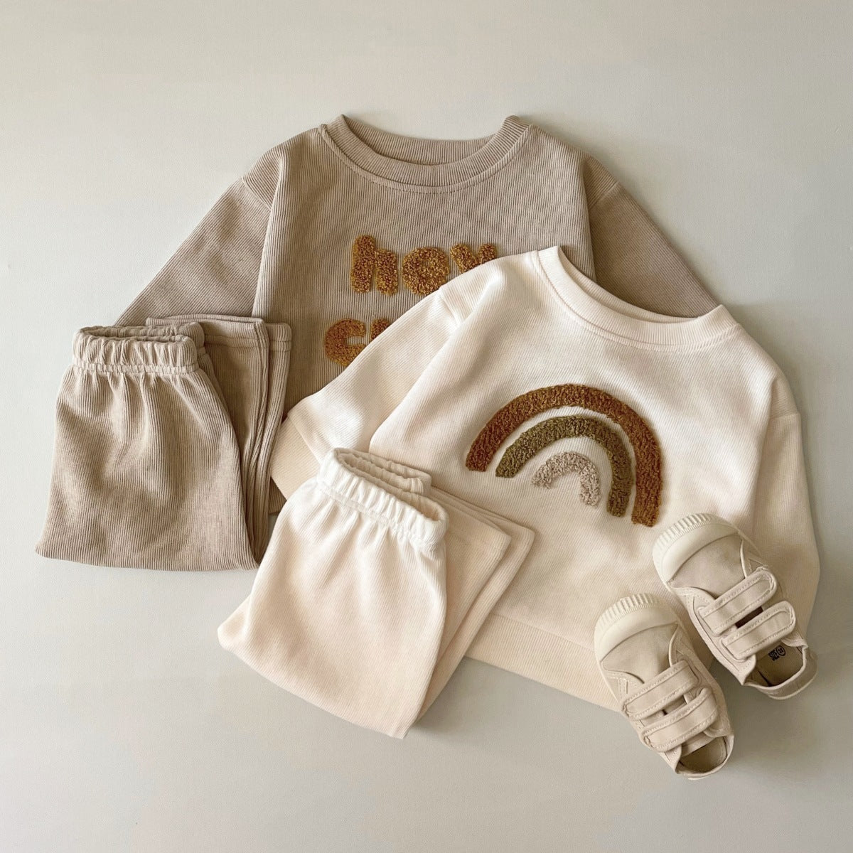 Newborn Alphabet Embroidery 2Pcs