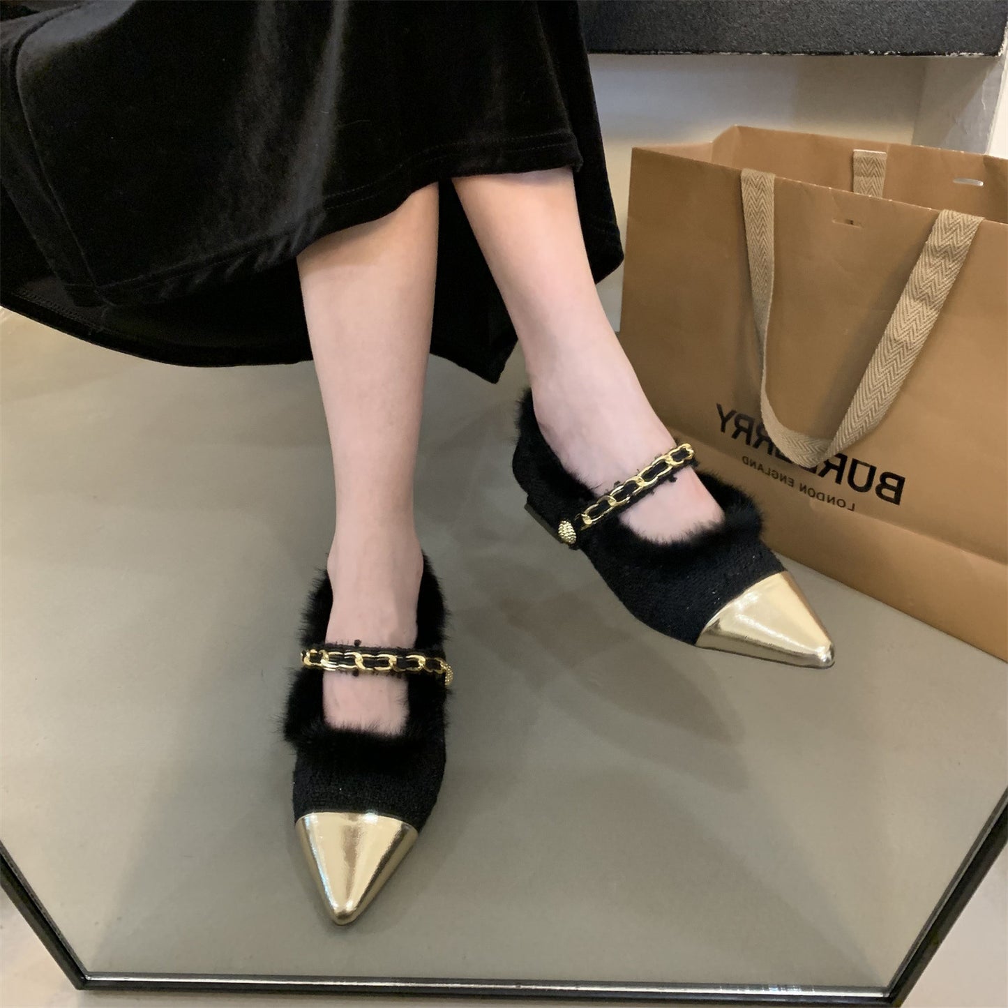 Pointed Mao Shoes